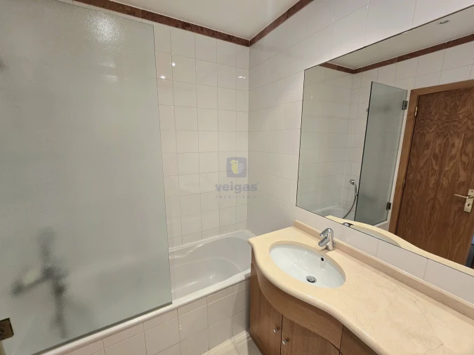 Apartamento T2 para Arrendamento em Parque das Nações Foto 7