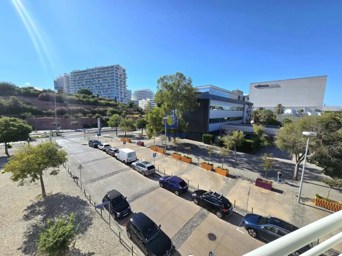 Apartamento T2 para Arrendamento em Parque das Nações Foto 23