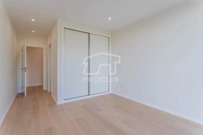 Moradia T3 para Venda em Santa Cruz