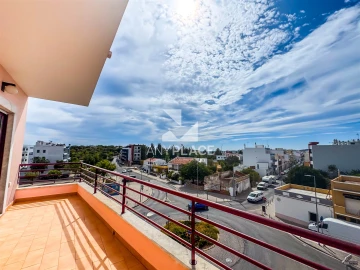 Apartamento T2 para Venda em Loule (São Clemente)