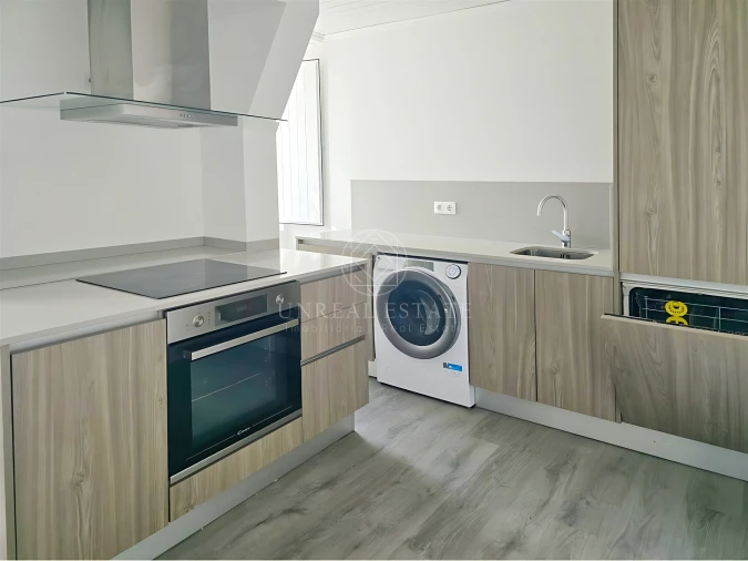 Apartamento T2 para Arrendamento em Torres Novas (Santa Maria, Salvador e Santiago) Foto 9