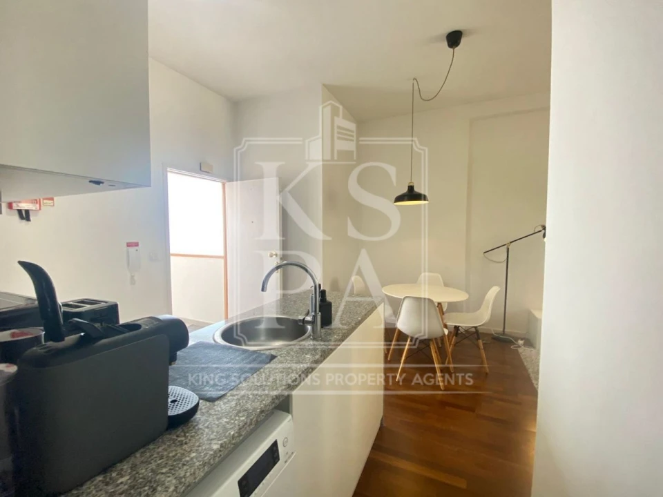 Apartamento para Venda em Cedofeita, Santo Ildefonso, Sé, Miragaia, São Nicolau e Vitória Foto 2