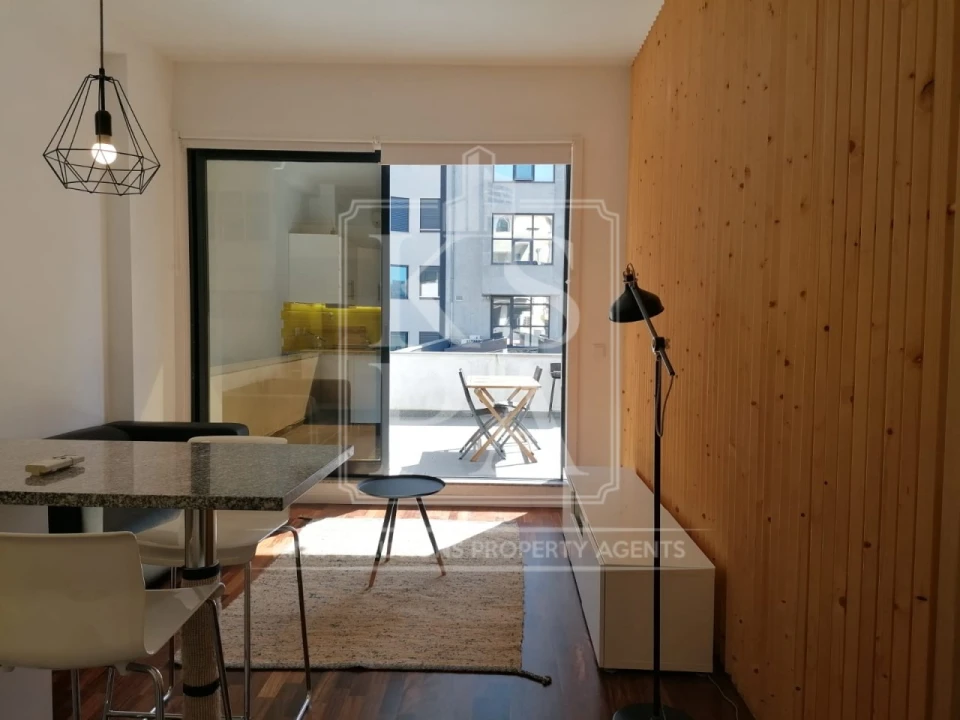 Apartamento para Venda em Cedofeita, Santo Ildefonso, Sé, Miragaia, São Nicolau e Vitória Foto 3