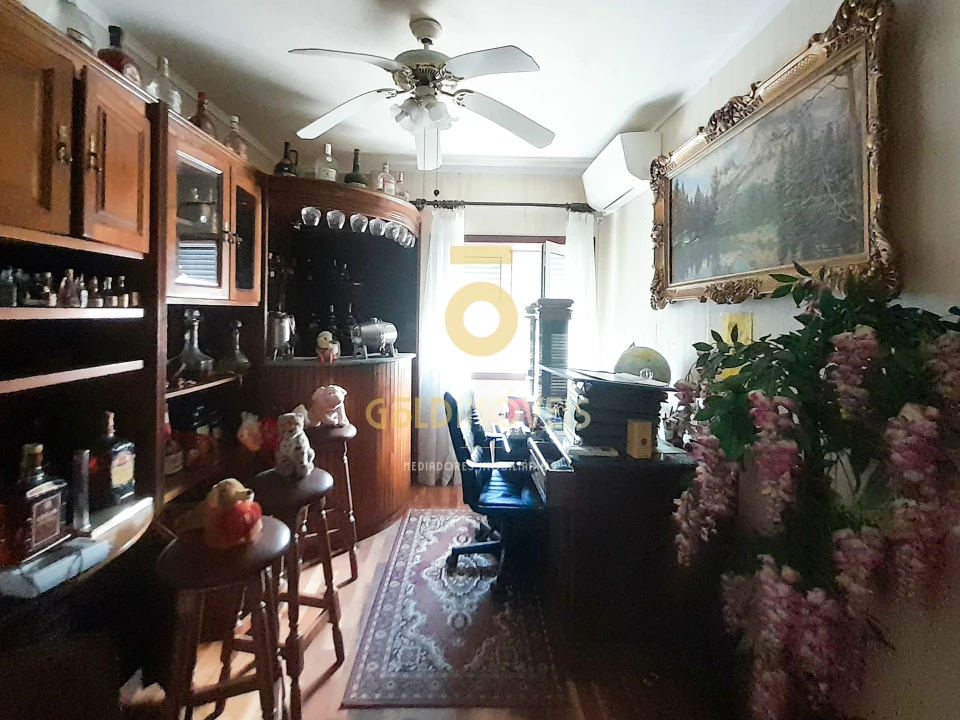 Moradia T5 para Venda em Souselo Foto 10