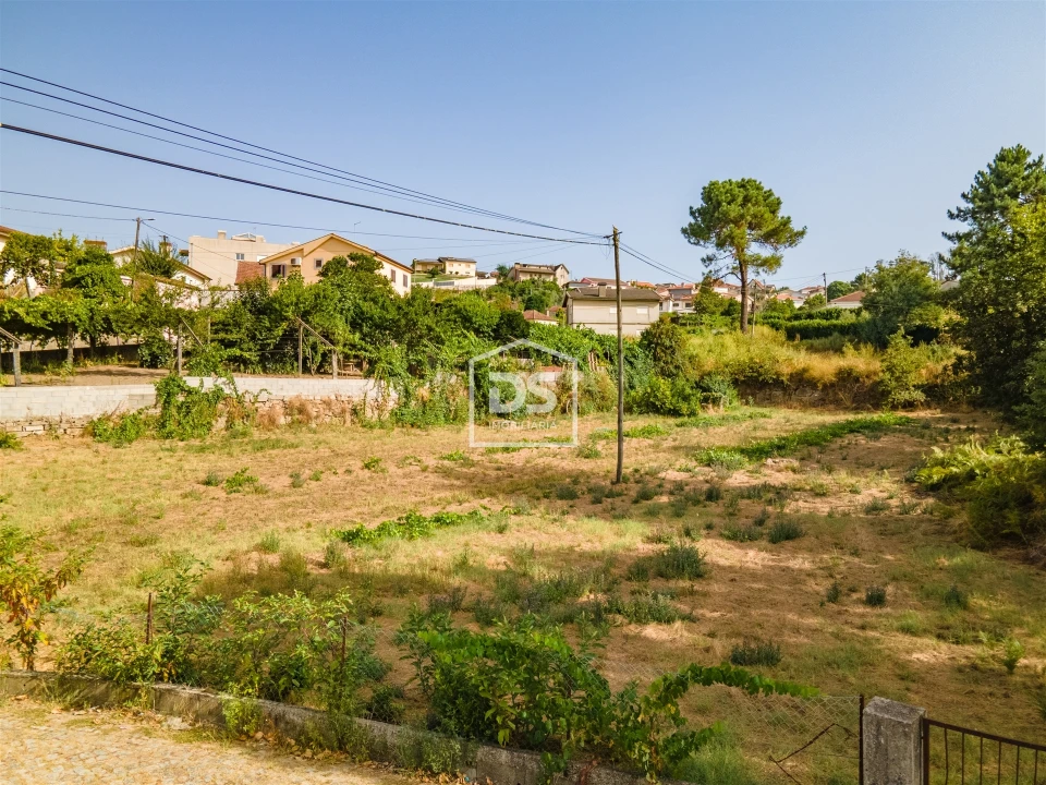 Terreno para Venda em Mancelos Foto 10