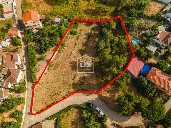 Terreno para Venda em Mancelos Foto 1