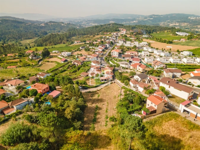 Terreno para Venda em Mancelos Foto 4