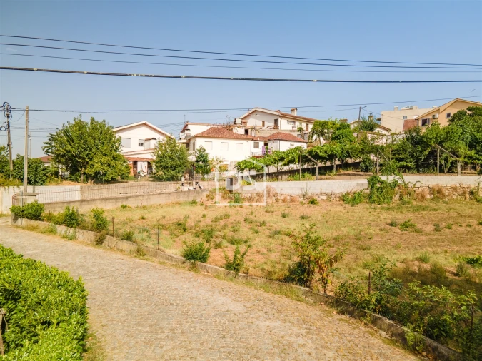 Terreno para Venda em Mancelos Foto 9