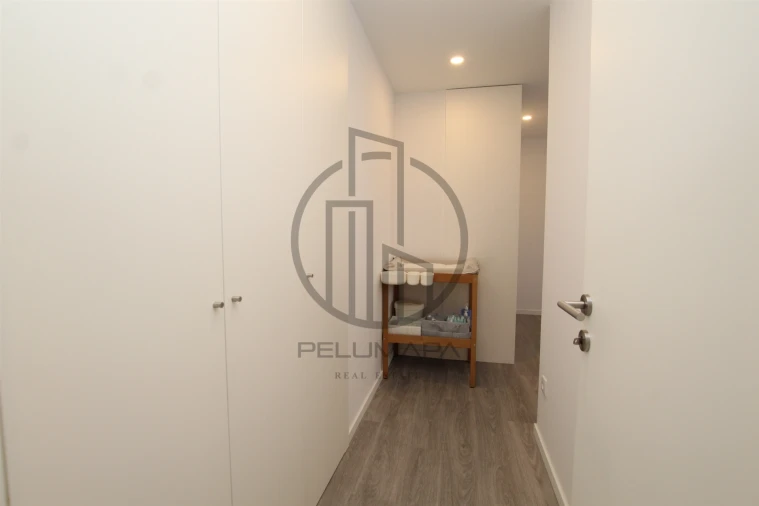 Apartamento T3 para Venda em Nine Foto 4
