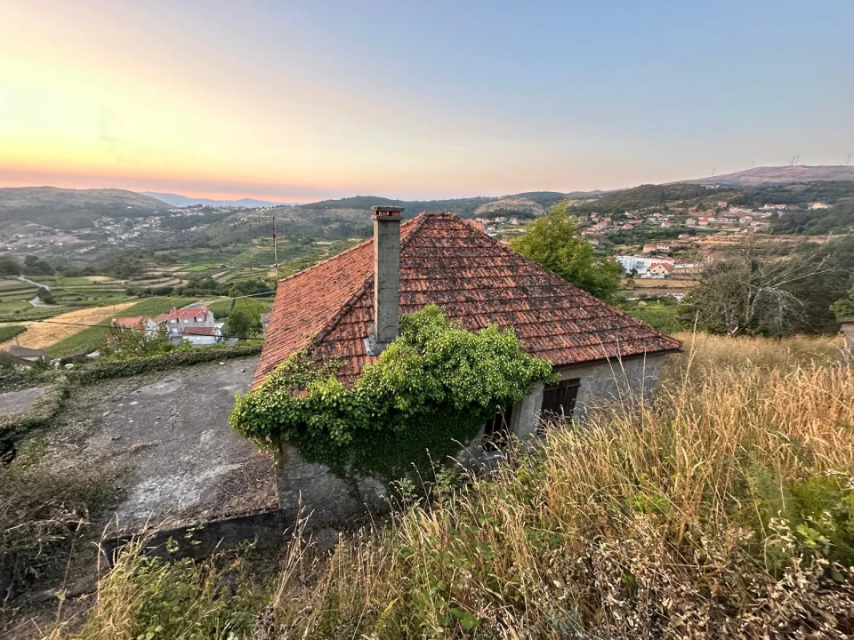 Moradia T2 para Venda em Parada do Monte e Cubalhão Foto 5