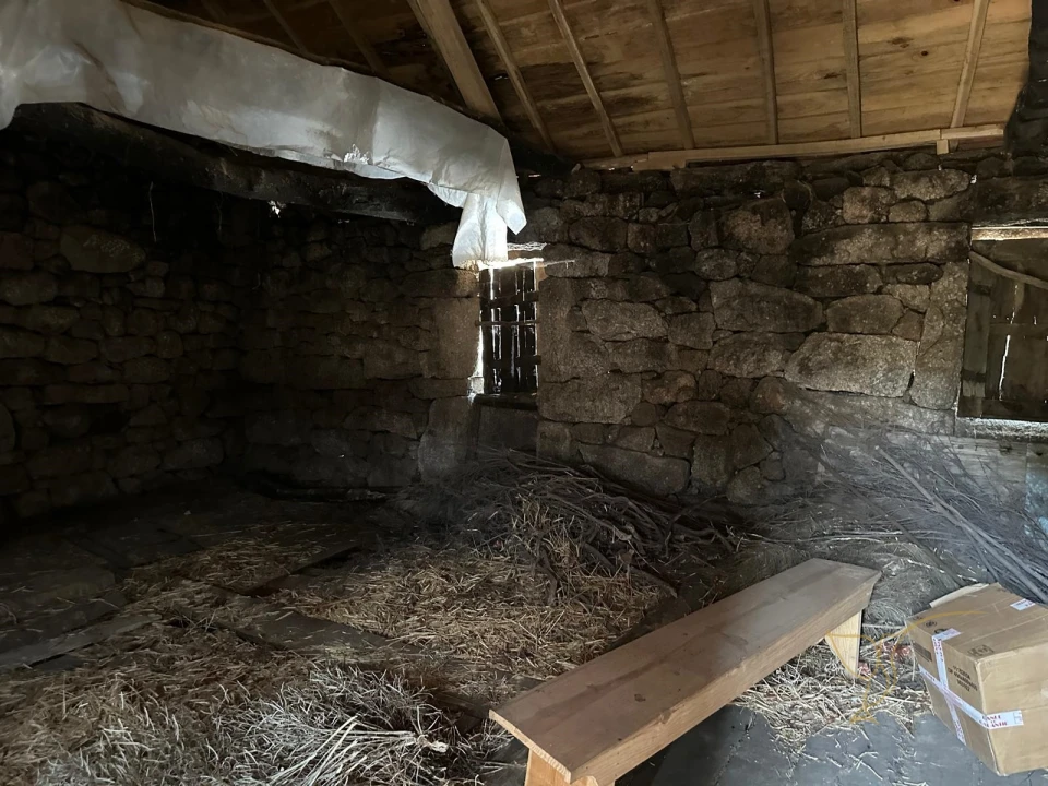 Moradia T0 para Venda em Castro Laboreiro e Lamas de Mouro Foto 12