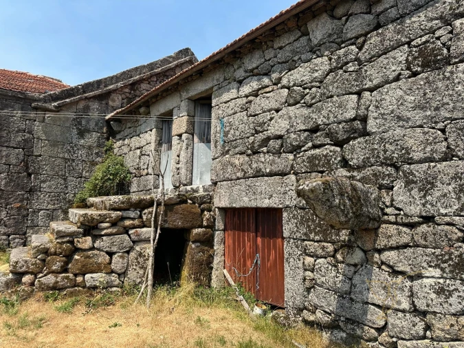 Moradia T0 para Venda em Castro Laboreiro e Lamas de Mouro Foto 17