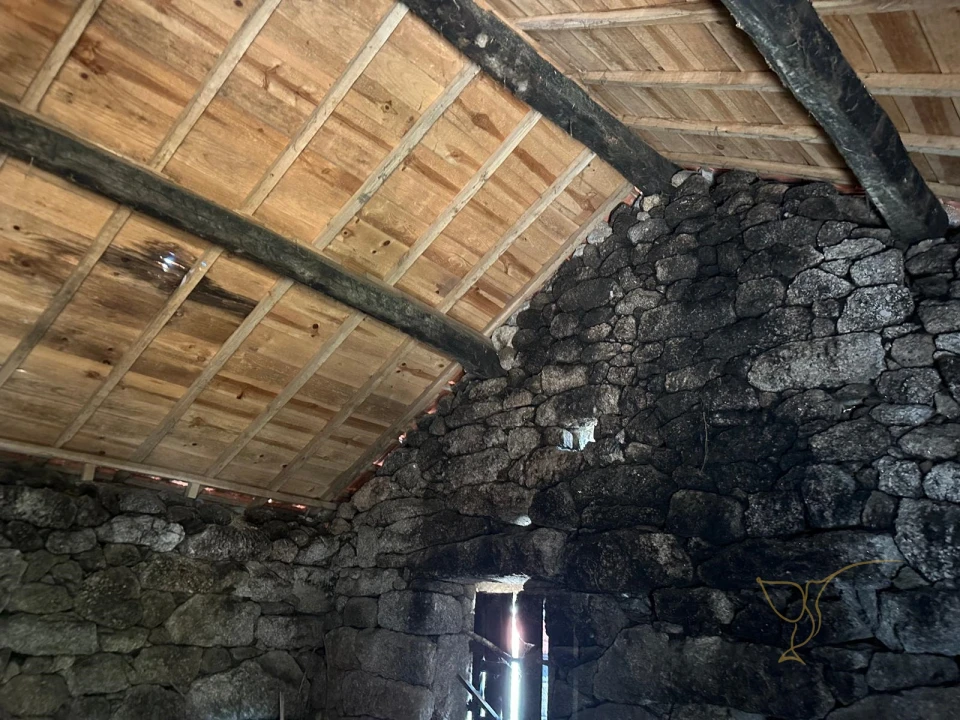 Moradia T0 para Venda em Castro Laboreiro e Lamas de Mouro Foto 10