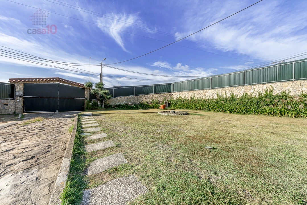 Moradia T5 para Venda em Algueirão-Mem Martins Foto 25