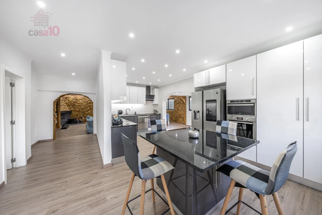 Moradia T5 para Venda em Algueirão-Mem Martins Foto 5