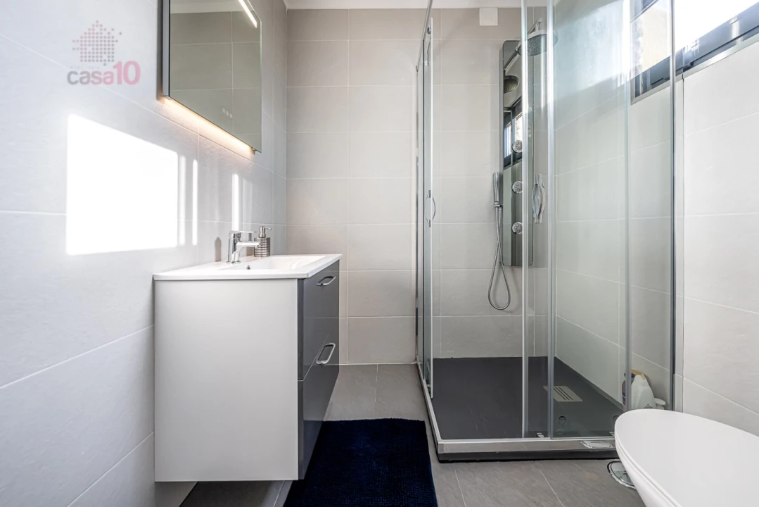 Moradia T5 para Venda em Algueirão-Mem Martins Foto 21