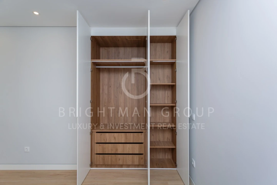 Apartamento T3 para Venda em Carcavelos e Parede Foto 7