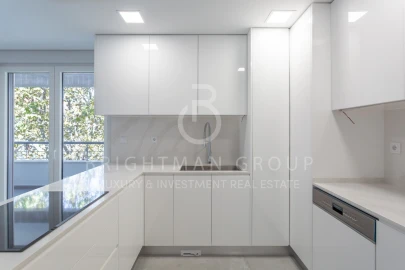 Apartamento T3 para Venda em Carcavelos e Parede