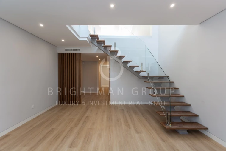 Apartamento T3 para Venda em Carcavelos e Parede Foto 14