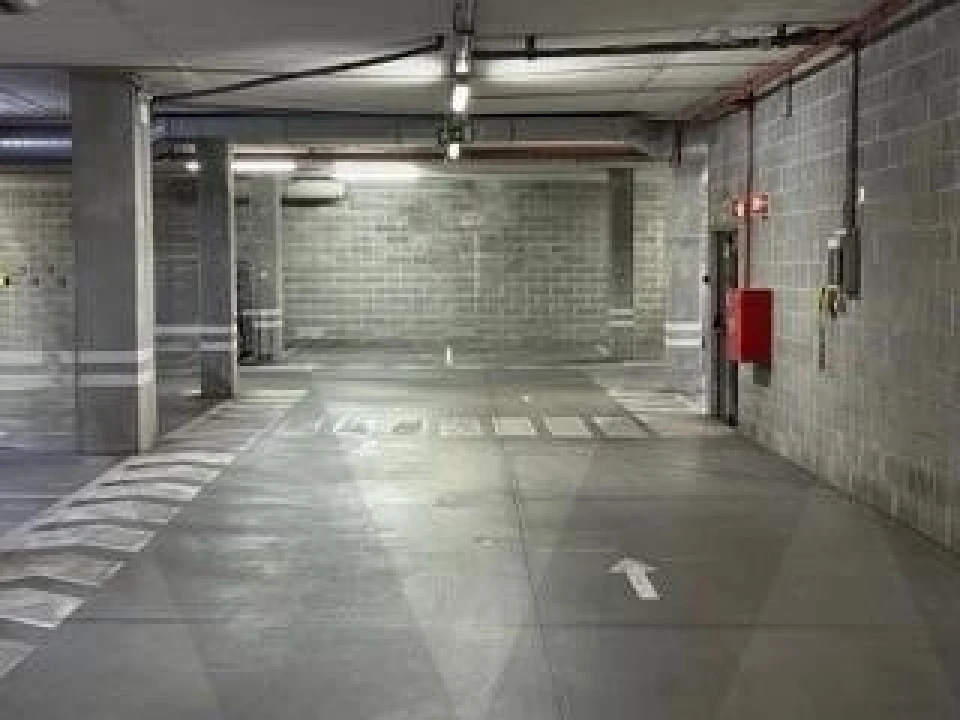 Garagem para Venda em Marvila, Ribeira Santarém, São Salvador, São Nicolau Foto 7