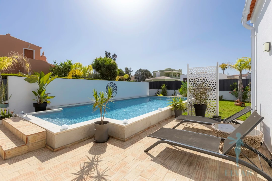 Moradia T3 para Venda em Mexilhoeira Grande Foto 10