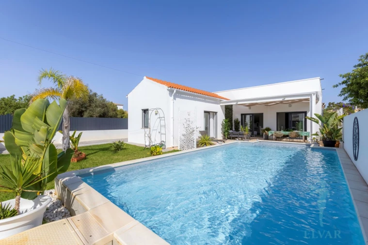 Moradia T3 para Venda em Mexilhoeira Grande Foto 3