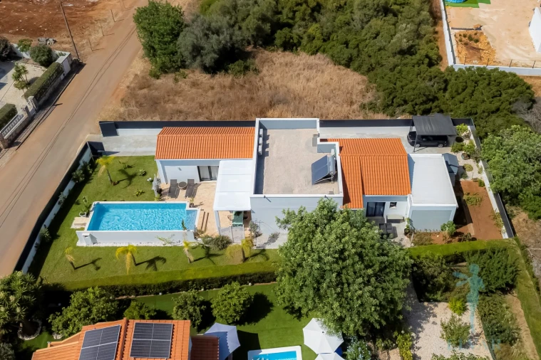 Moradia T3 para Venda em Mexilhoeira Grande Foto 41