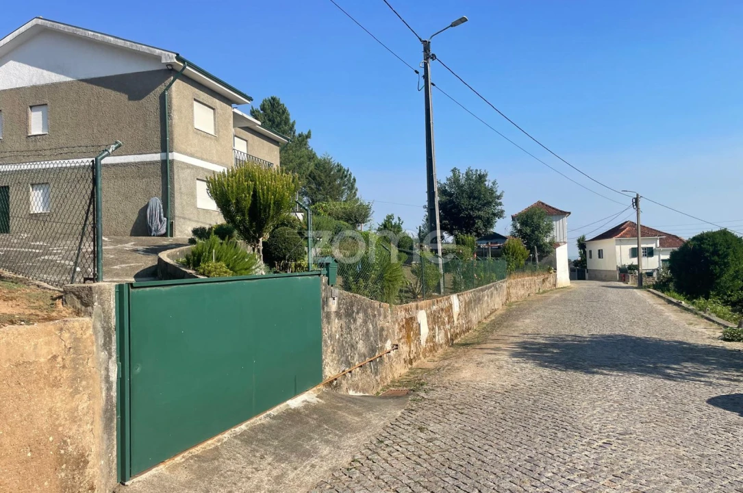 Terreno para Venda em Lamelas e Guimarei Foto 12