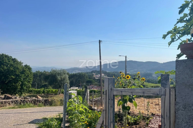 Terreno para Venda em Lamelas e Guimarei Foto 10