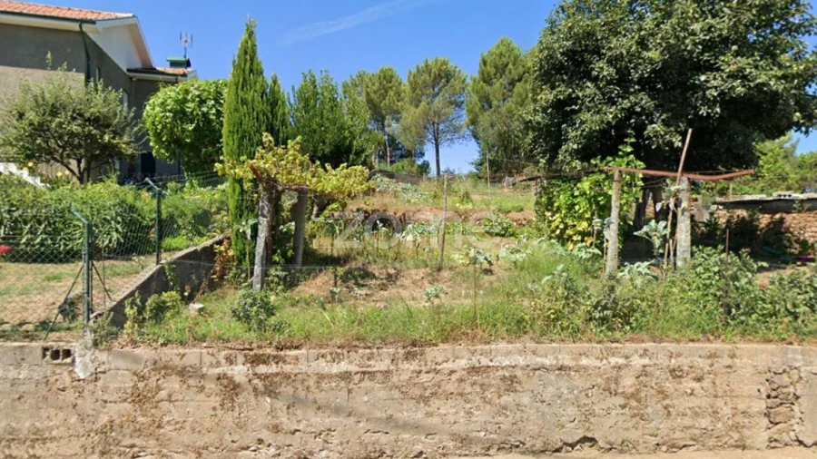 Terreno para Venda em Lamelas e Guimarei