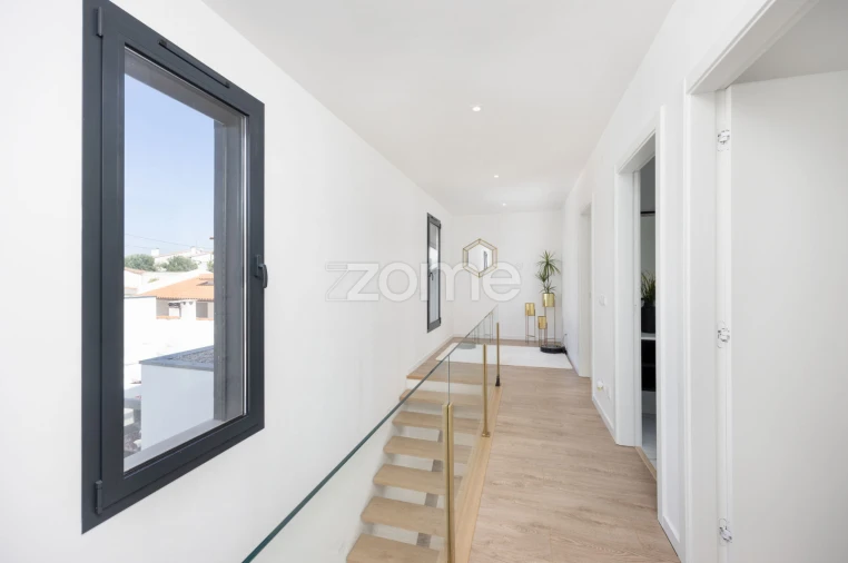 Moradia T4 para Venda em Leiria, Pousos, Barreira e Cortes Foto 35