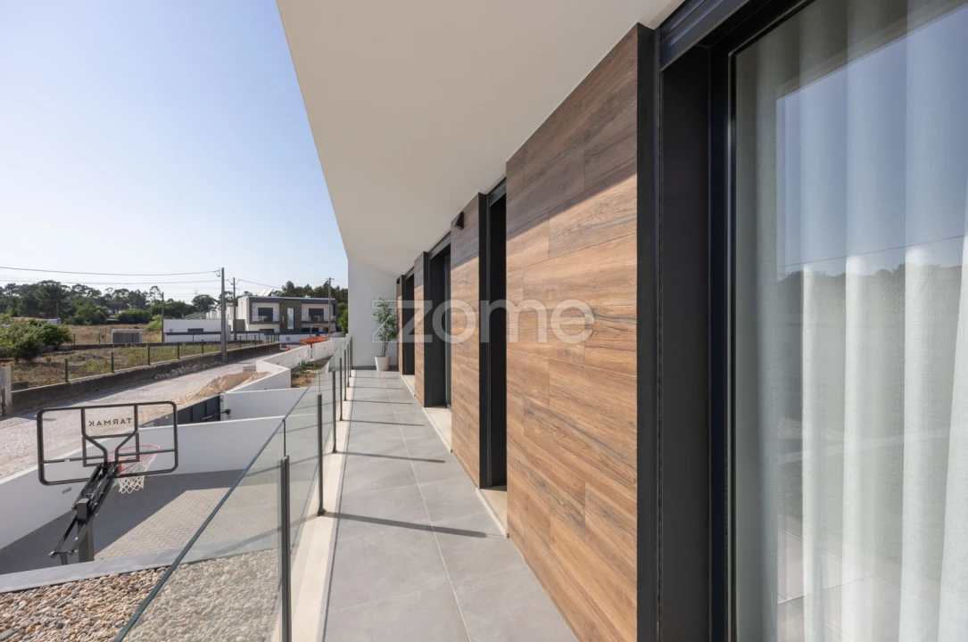 Moradia T4 para Venda em Leiria, Pousos, Barreira e Cortes Foto 25