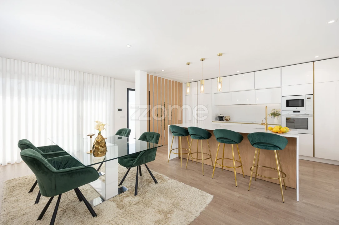 Moradia T4 para Venda em Leiria, Pousos, Barreira e Cortes Foto 10