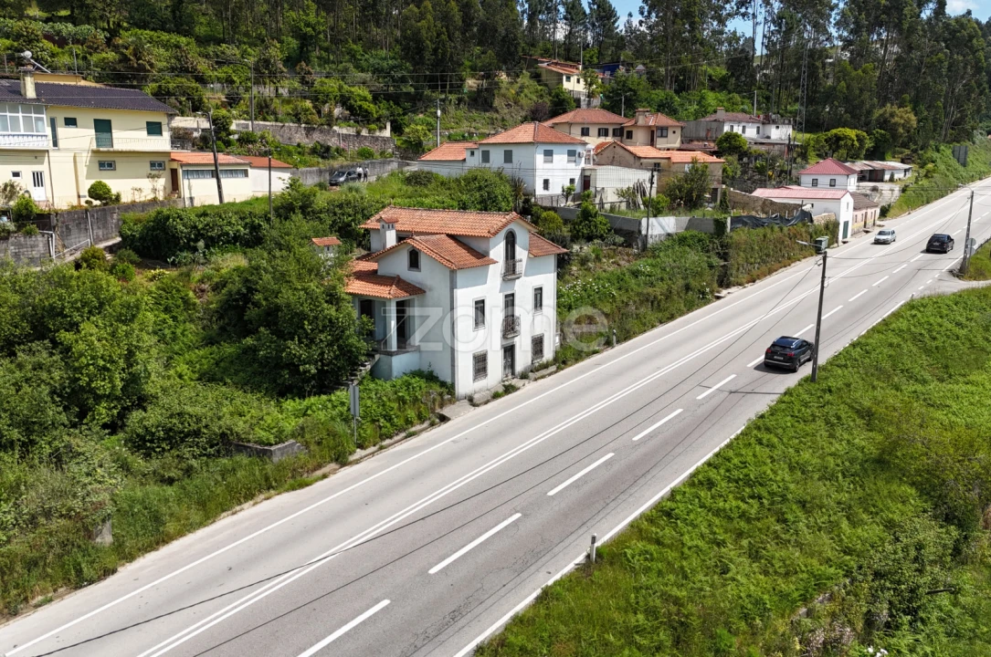 Moradia T4 para Venda em Pinheiro da Bemposta, Travanca e Palmaz Foto 5