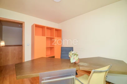 Apartamento T3 para Venda em Parque das Nações