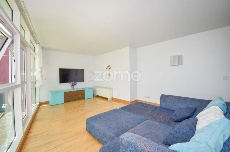 Apartamento T3 para Venda em Parque das Nações Foto 14
