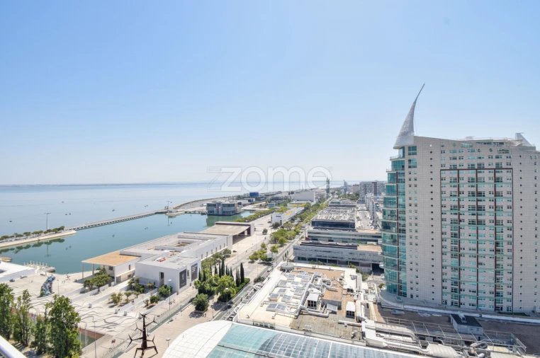 Apartamento T3 para Venda em Parque das Nações Foto 17