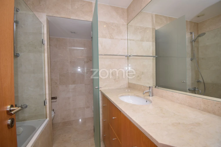 Apartamento T3 para Venda em Parque das Nações Foto 19