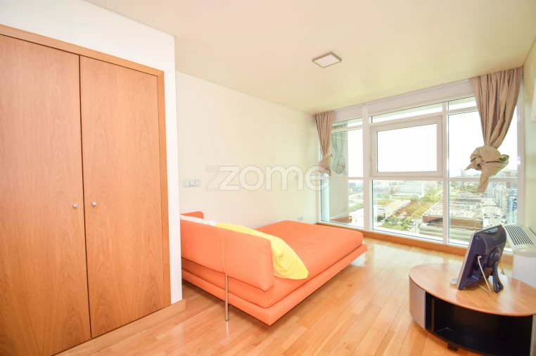 Apartamento T3 para Venda em Parque das Nações Foto 21