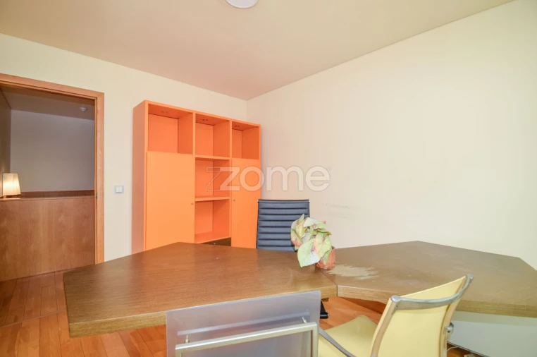 Apartamento T3 para Venda em Parque das Nações Foto 24
