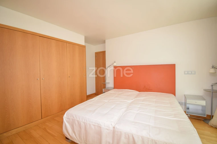 Apartamento T3 para Venda em Parque das Nações Foto 27
