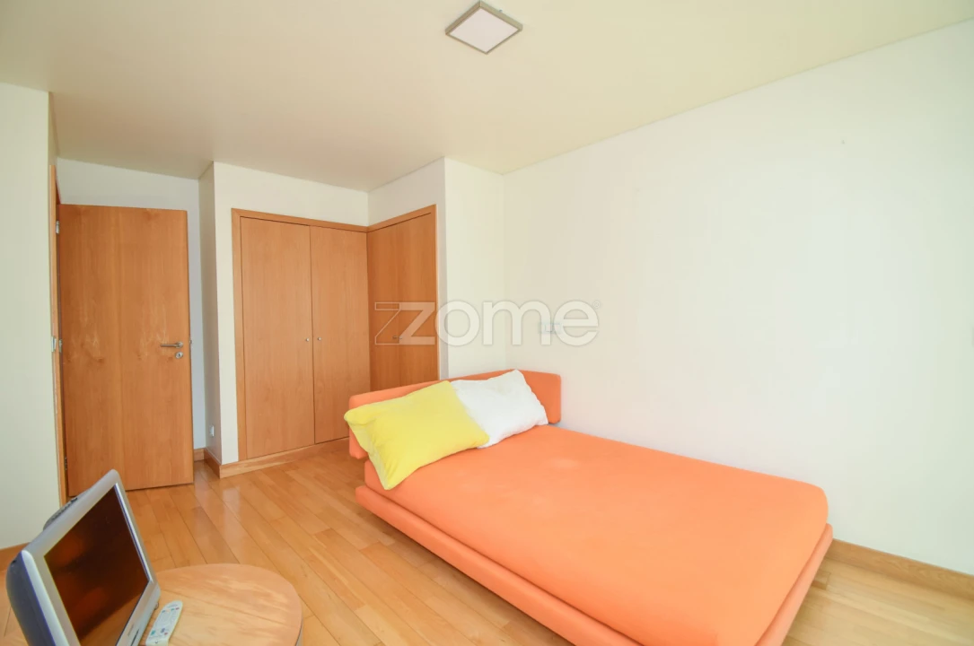 Apartamento T3 para Venda em Parque das Nações Foto 22