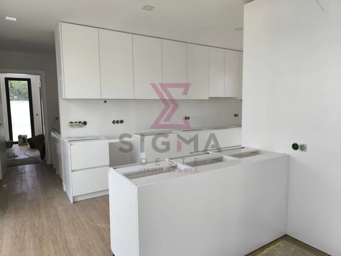 Moradia T3 para Venda em Nadadouro Foto 11