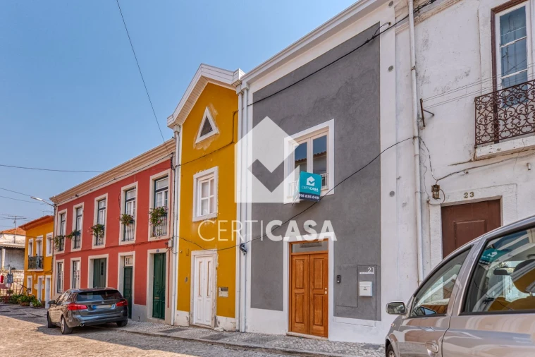 Moradia T2 para Venda em Marvila, Ribeira Santarém, São Salvador, São Nicolau