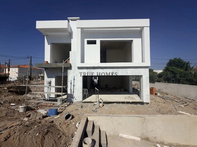 Moradia T4 para Venda em Charneca de Caparica e Sobreda Foto 12