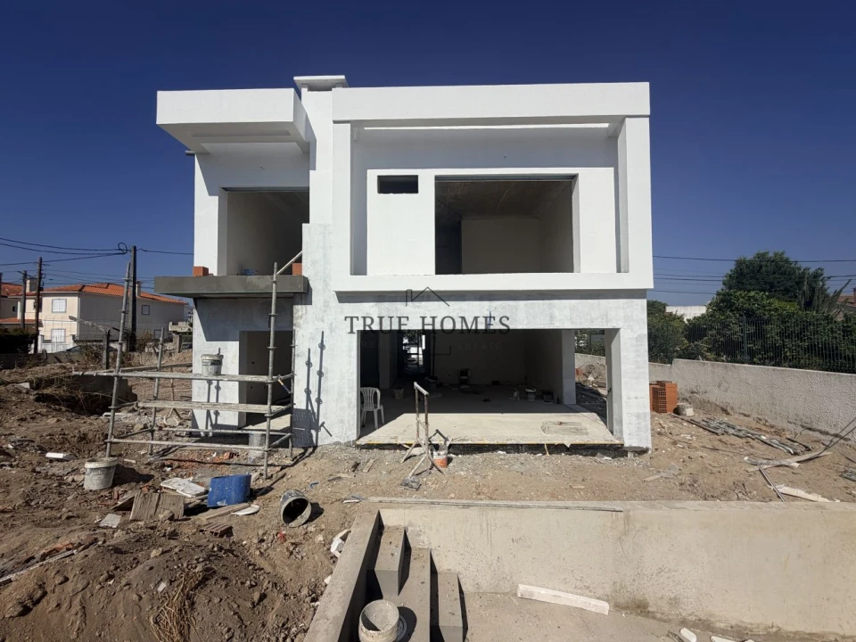 Moradia T4 para Venda em Charneca de Caparica e Sobreda Foto 12