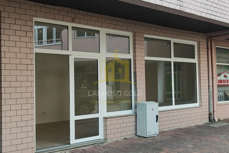 Loja para Arrendamento em Gualtar