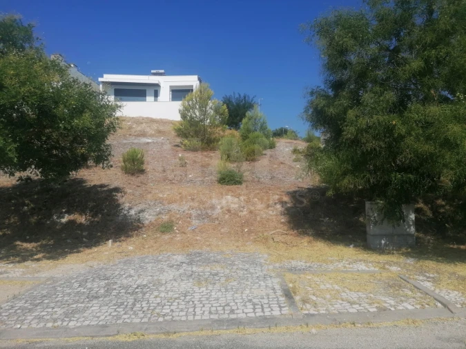 Terreno para Venda em Alenquer (Santo Estêvão e Triana)