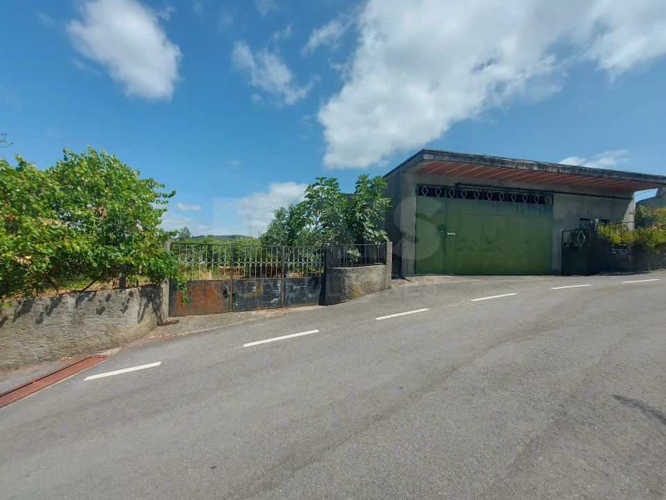 Moradia para Venda em Cerdeira e Moura da Serra Foto 4