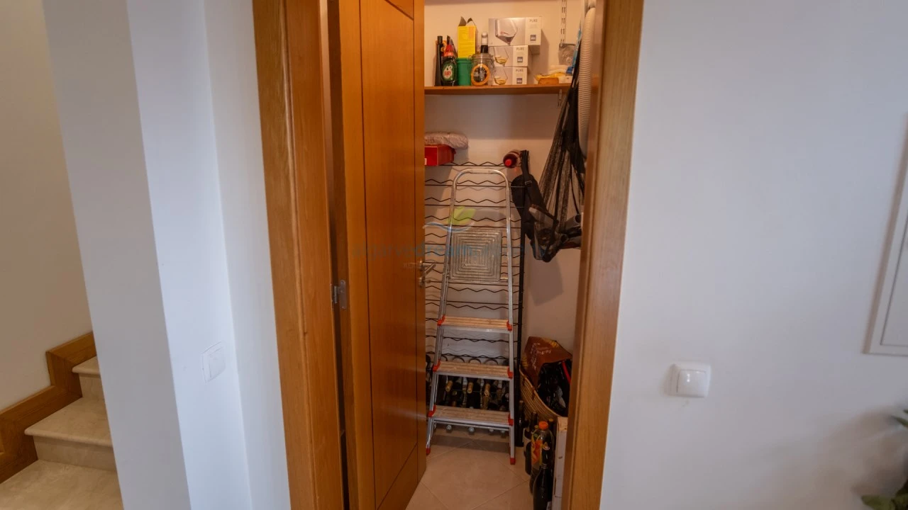 Moradia T4 para Venda em Albufeira e Olhos de Água Foto 7